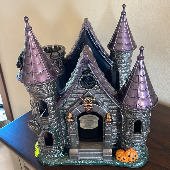 BRAND NEW 2023 Bath & Body Works Halloween Luminary - SOLD OUT - Picture 1 of 9